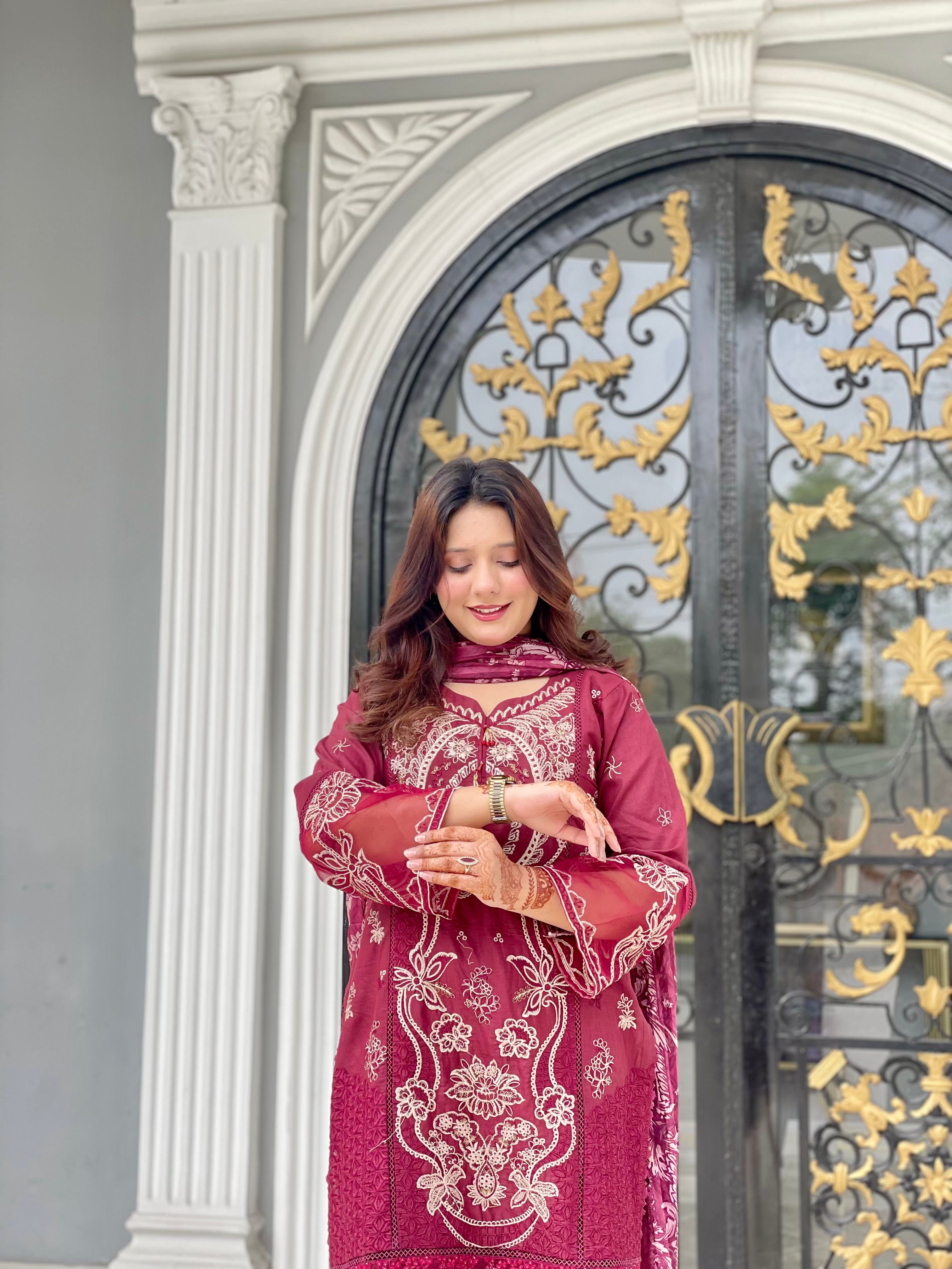 Noor-e-Gul 3Pc Embroidery Lawn Suit