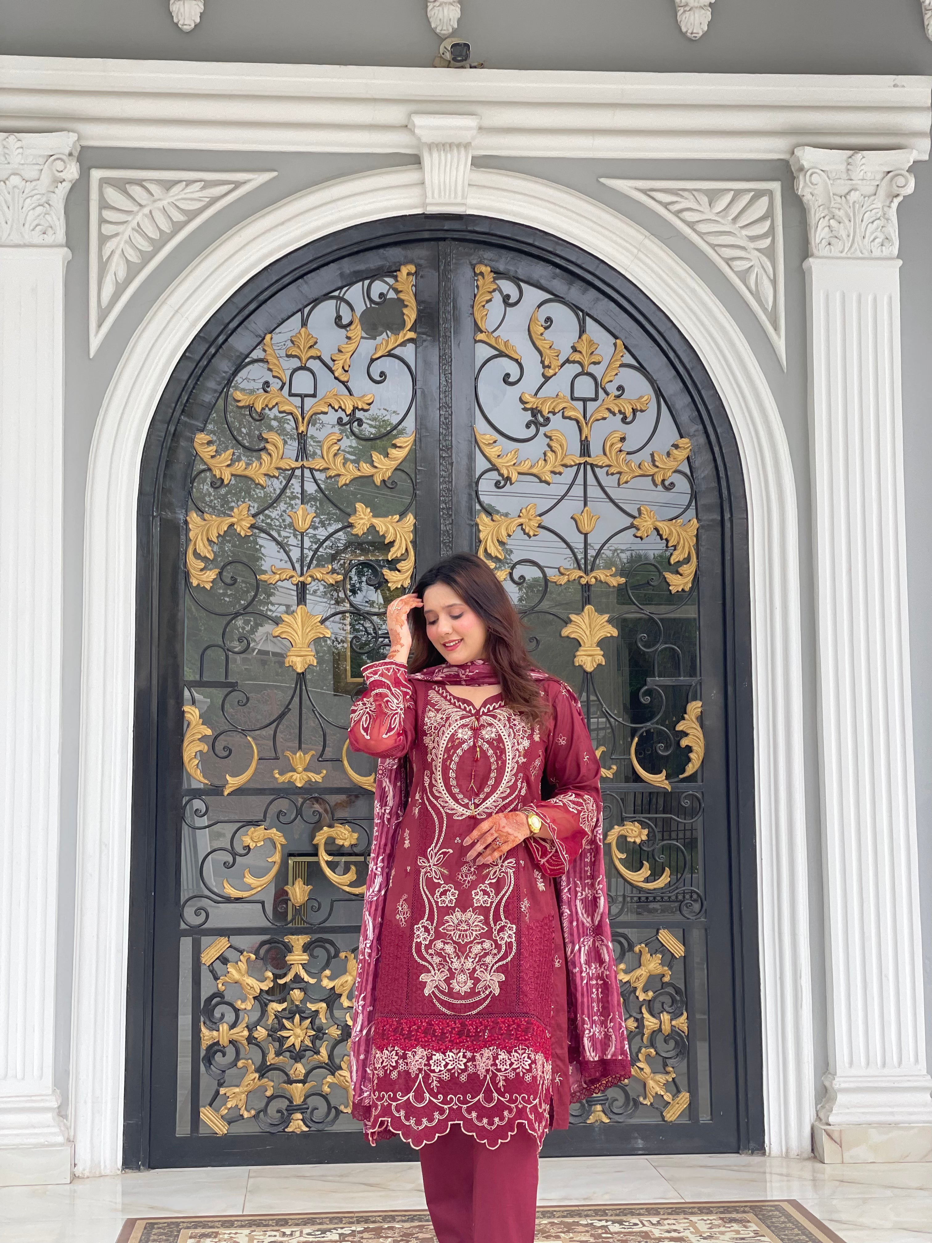 Noor-e-Gul 3Pc Embroidery Lawn Suit
