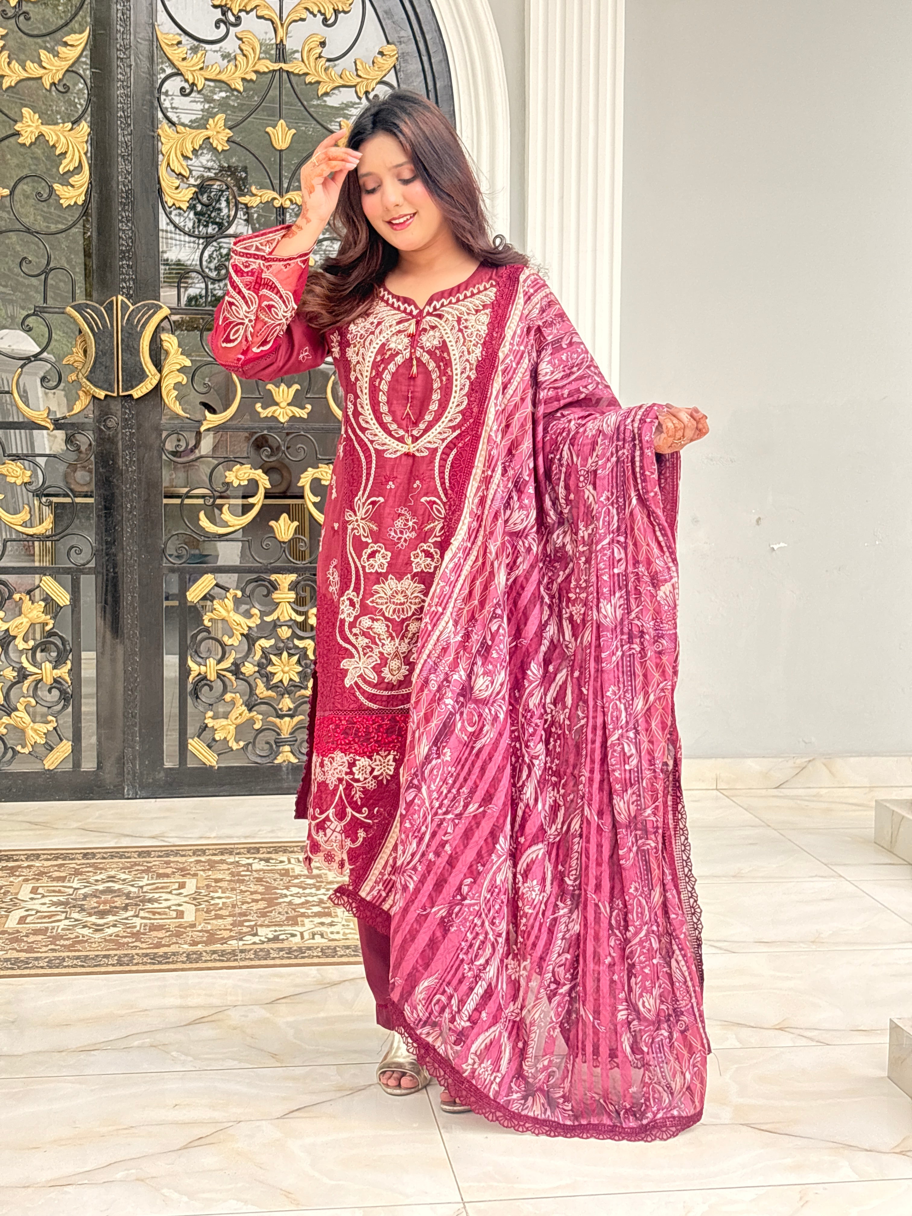 Noor-e-Gul 3Pc Embroidery Lawn Suit