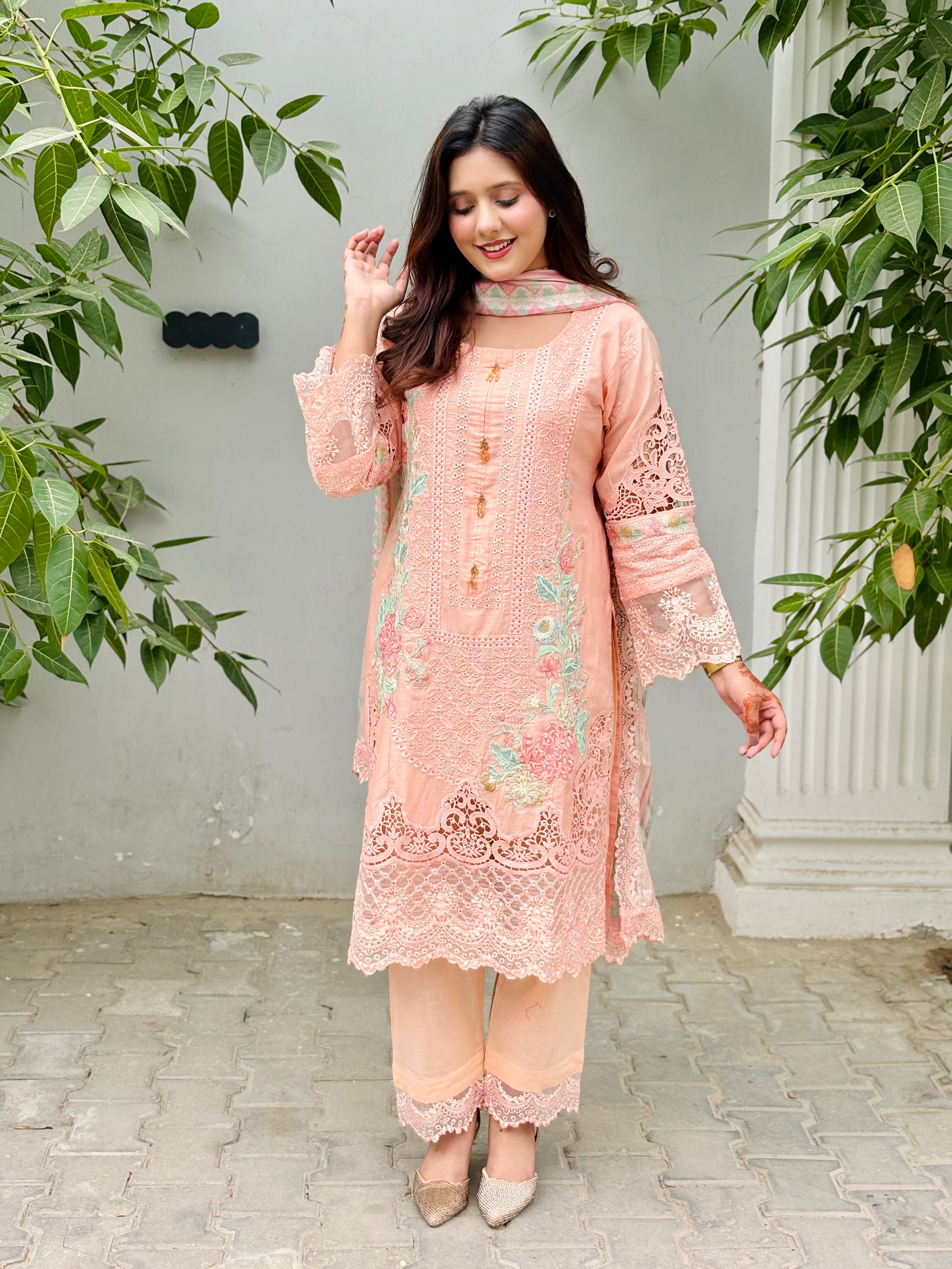 Gulbahar Bliss 3Pc Embroidery Lawn Suit